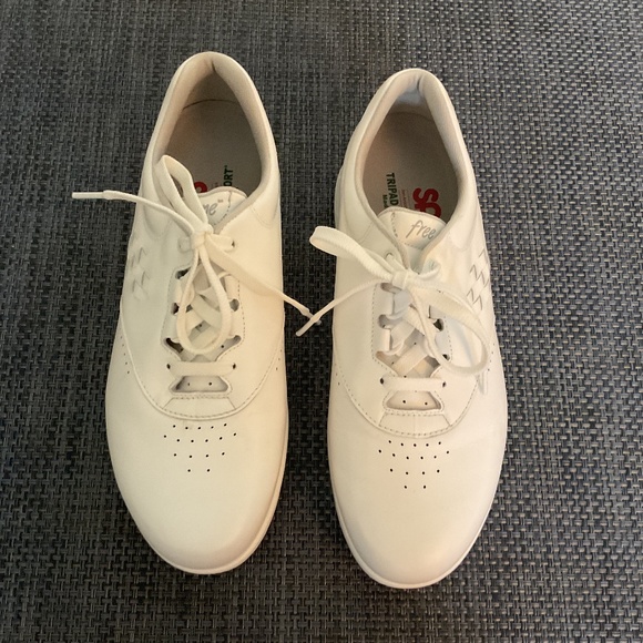 SAS Free Time White Women’s Oxford Lace Up Shoe G8948146 2 Size 9.5 W - Picture 1 of 6